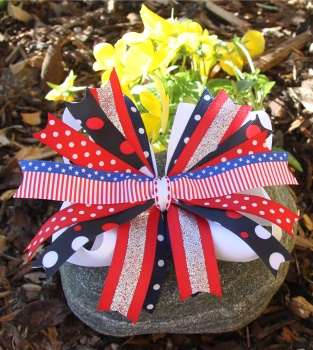 American Holiday Red White and Blue Pinwheel Hair Bow